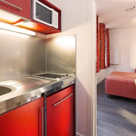 Family Aparthotel *